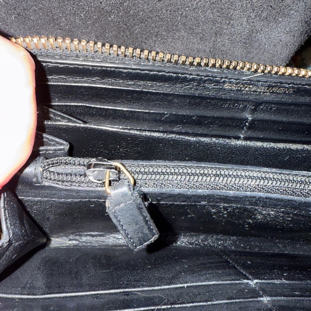 Saint Laurent Y-Ligne leather clutch in black with gold hardware  Pretty! - Picture 10 of 12